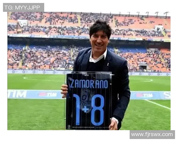 最敬业的足球明星背后的奋斗故事与无私奉献精神 最敬业的足球明星背后的奋斗故事与无私奉献精神