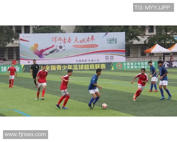 足球明星集体辱华事件引发广泛关注与讨论社会反响持续升温 足球明星集体辱华事件引发广泛关注与讨论社会反响持续升温